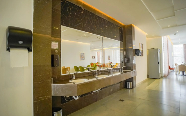 Emaar Legend
