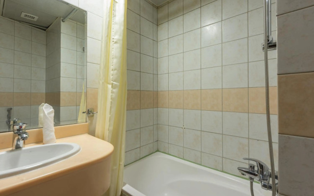Grand Zowar Hotel
