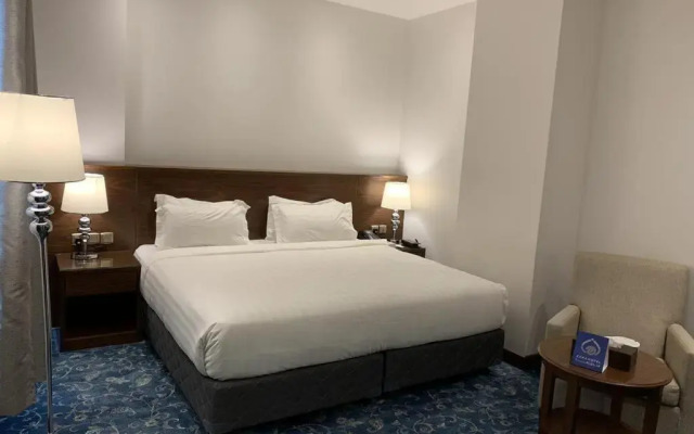 Zaha Al Munawara Hotel