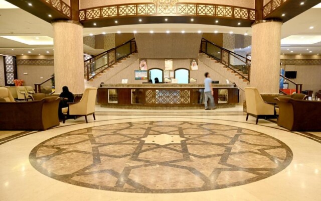 Hayat Plaza Hotel