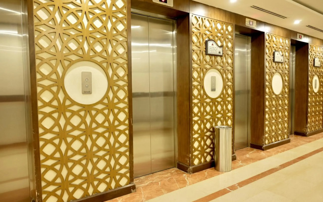 Hayat Plaza Hotel