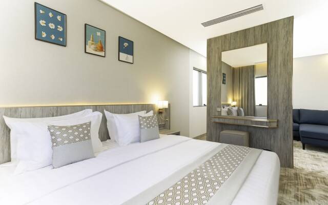The Seasons Hotel