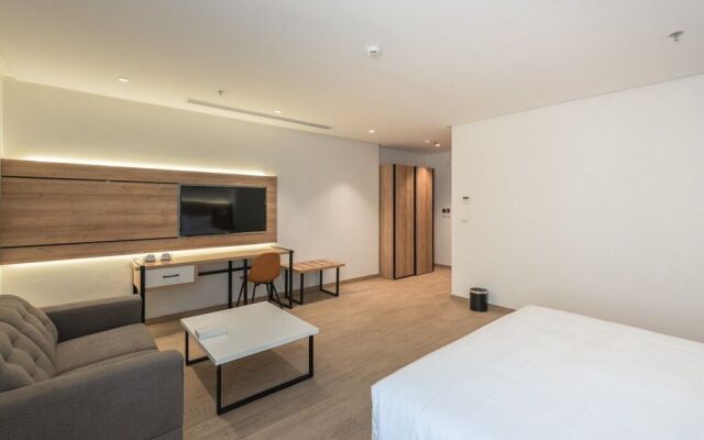 Hasana Suites