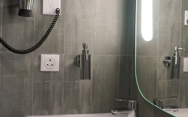 ibis Jeddah City Center