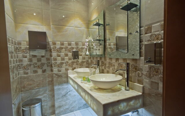 Blue Diamond Hotel