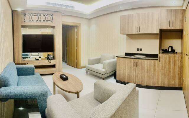 Mirnian Hotel