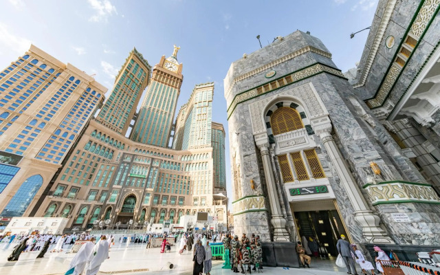 Al Marwa Rayhaan Rotana Hotel