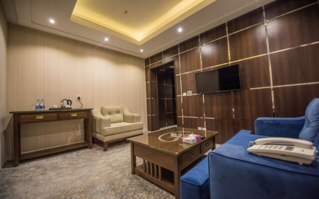 Green Leaf Hotel