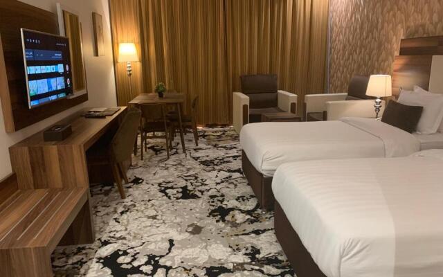 Palette Luxury Mirage Hotel By Oyo Rooms