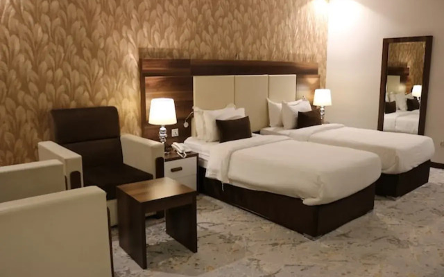 Palette Luxury Mirage Hotel By Oyo Rooms