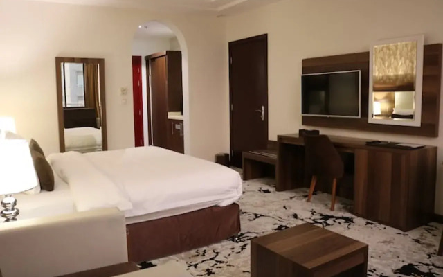 Palette Luxury Mirage Hotel By Oyo Rooms