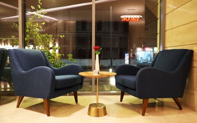 EVA Hotel