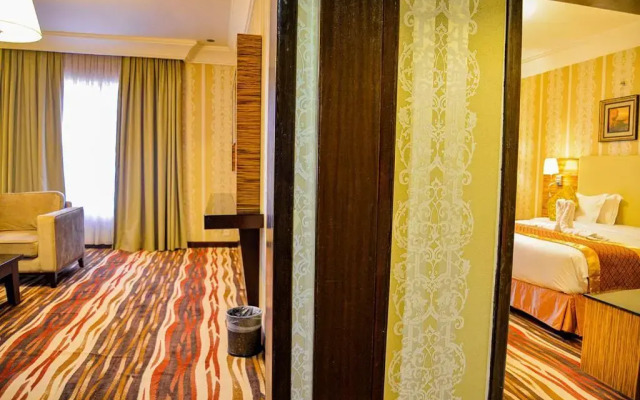 Crown Town Hotel