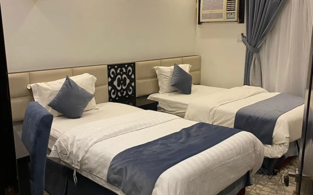 City Center Plaza Aparthotel