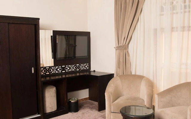 City Center Plaza Aparthotel