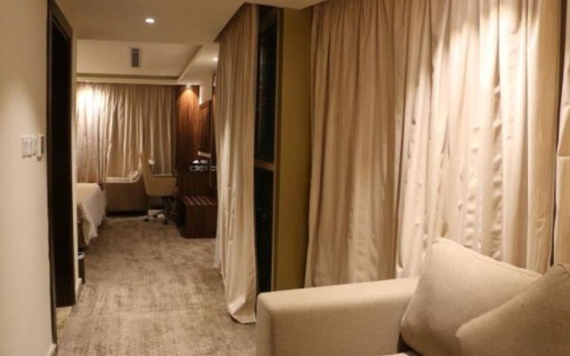 Ebreez Hotel
