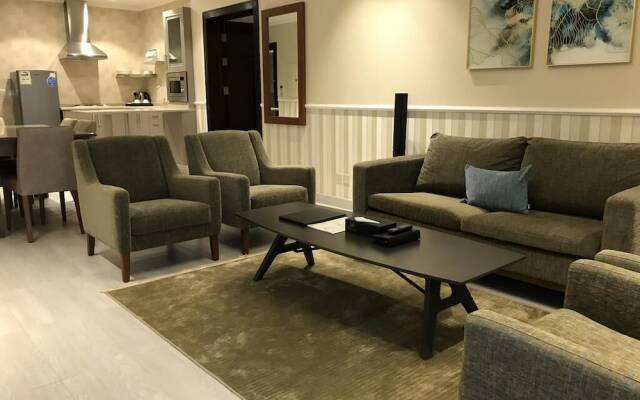 Lotaz Hotel Suites Al Salamah