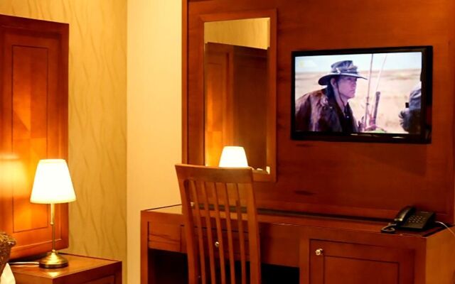 Farah Aparthotel