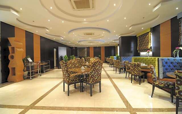 Rose Garden Hotel