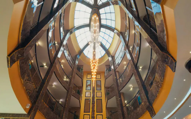 Golden Ship Hotel