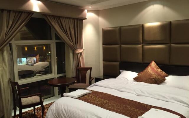Ashbonh Hotel Suites