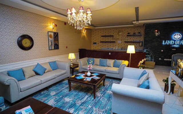 Land Beach Al Aqiq