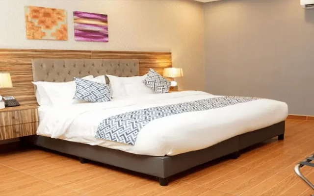 فندق باليت كريدي الفاخر Palette Luxury Credi Hotel
