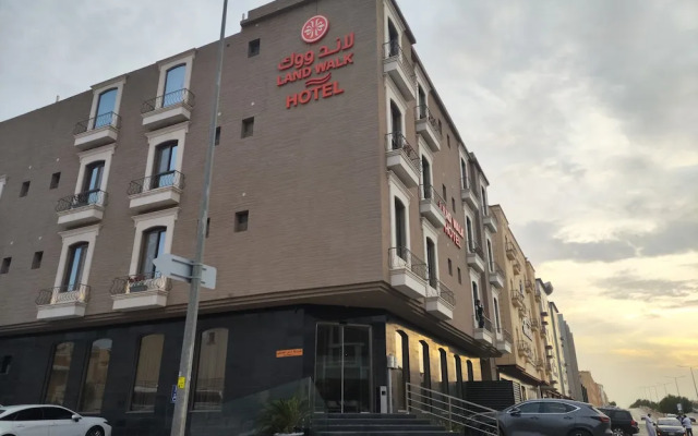 Land Walk Hotel