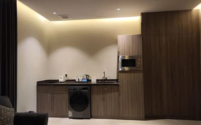 Land Walk Hotel