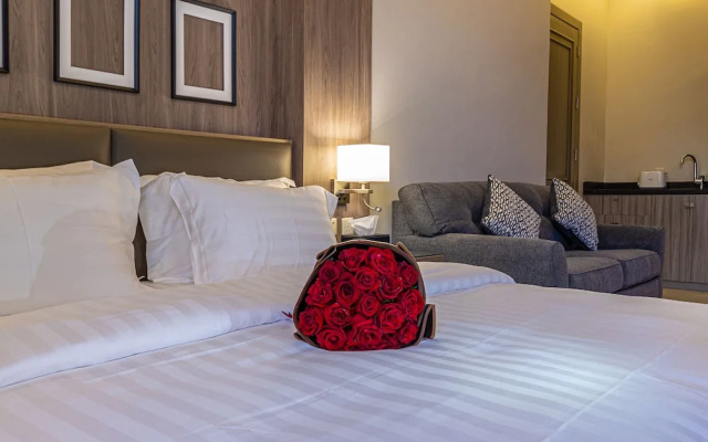 Land Walk Hotel