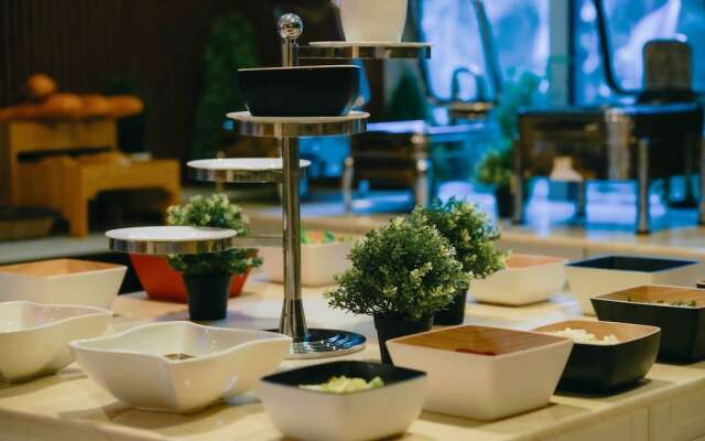 Nour Al Thuria Hotel